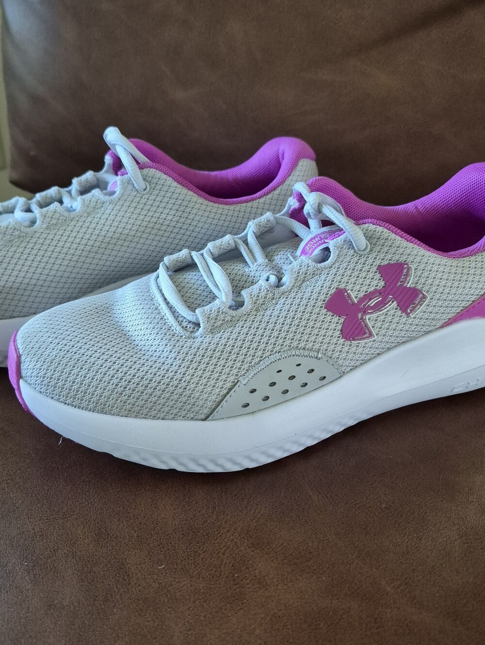 Under Armour Womens Charged Surge 4 Running Shoes Lightweight Breathable Cushion - Picture 1 of 11